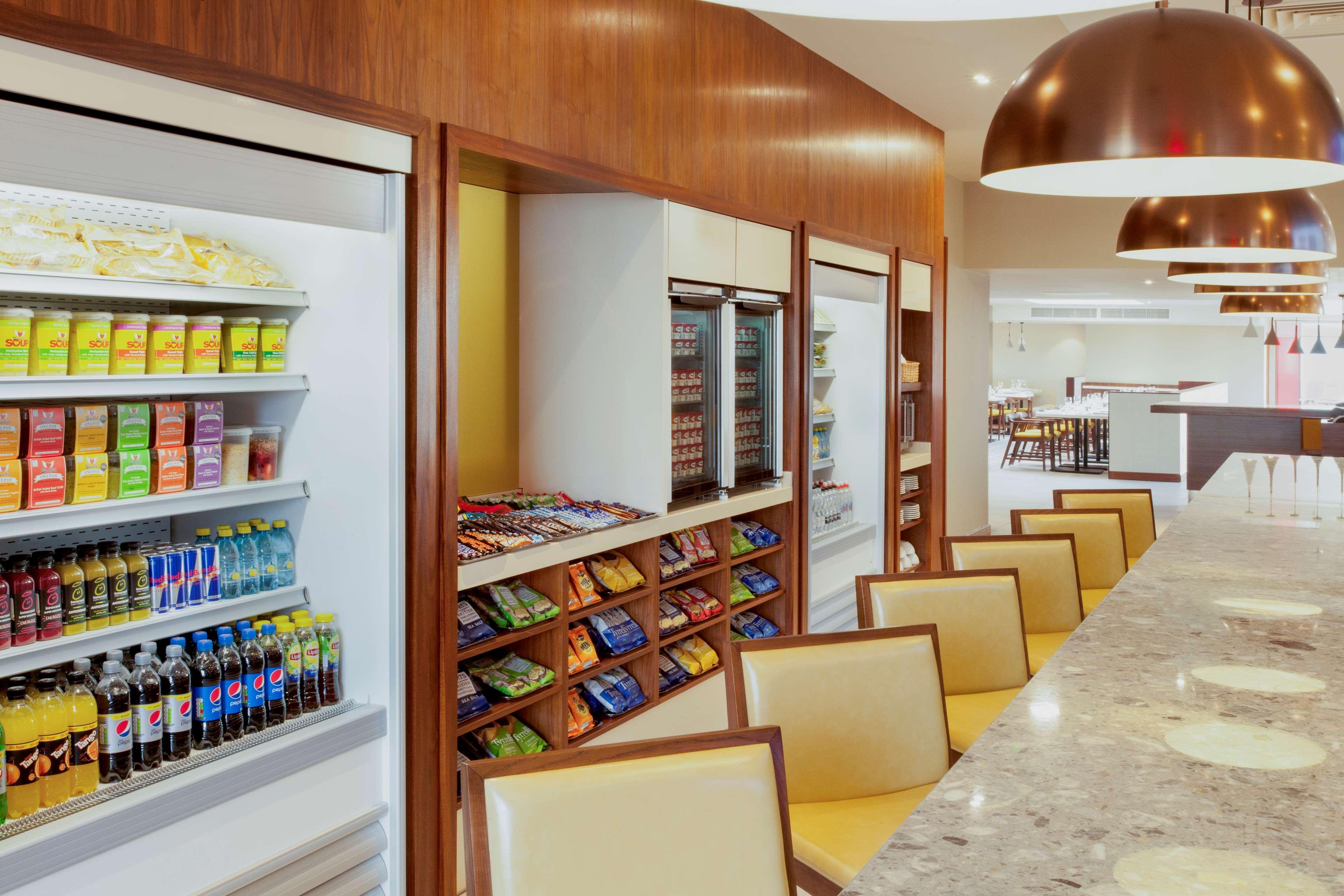 Hyatt Place West London Hayes 希思罗 外观 照片