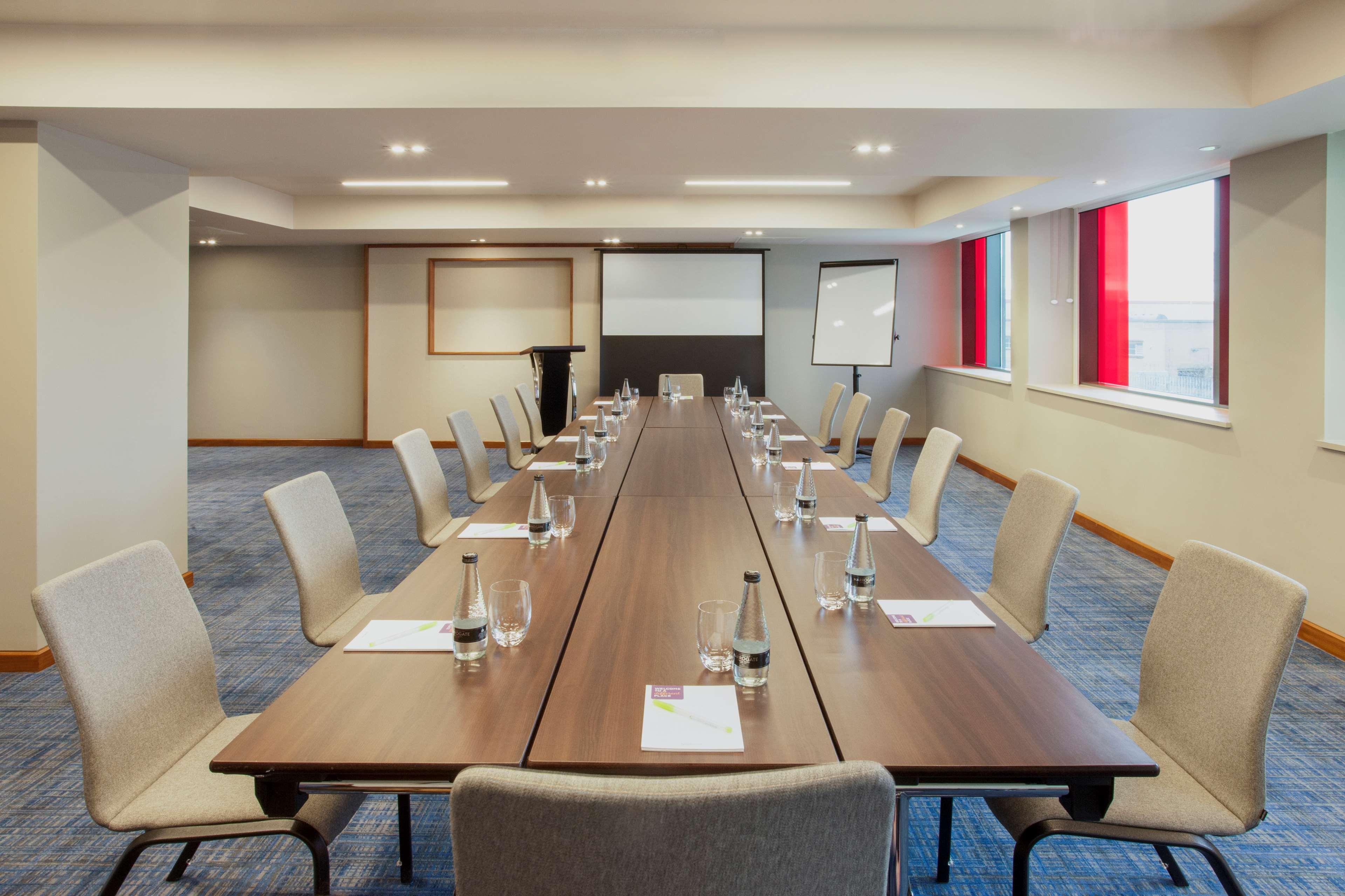 Hyatt Place West London Hayes 希思罗 外观 照片