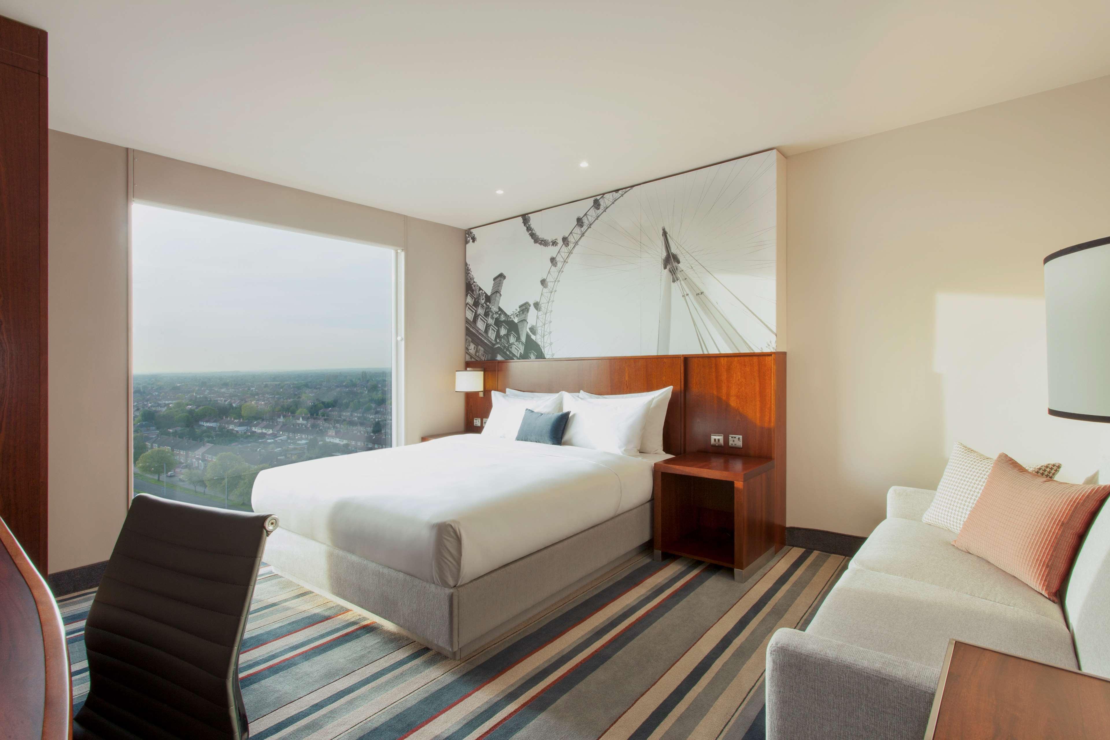 Hyatt Place West London Hayes 希思罗 外观 照片